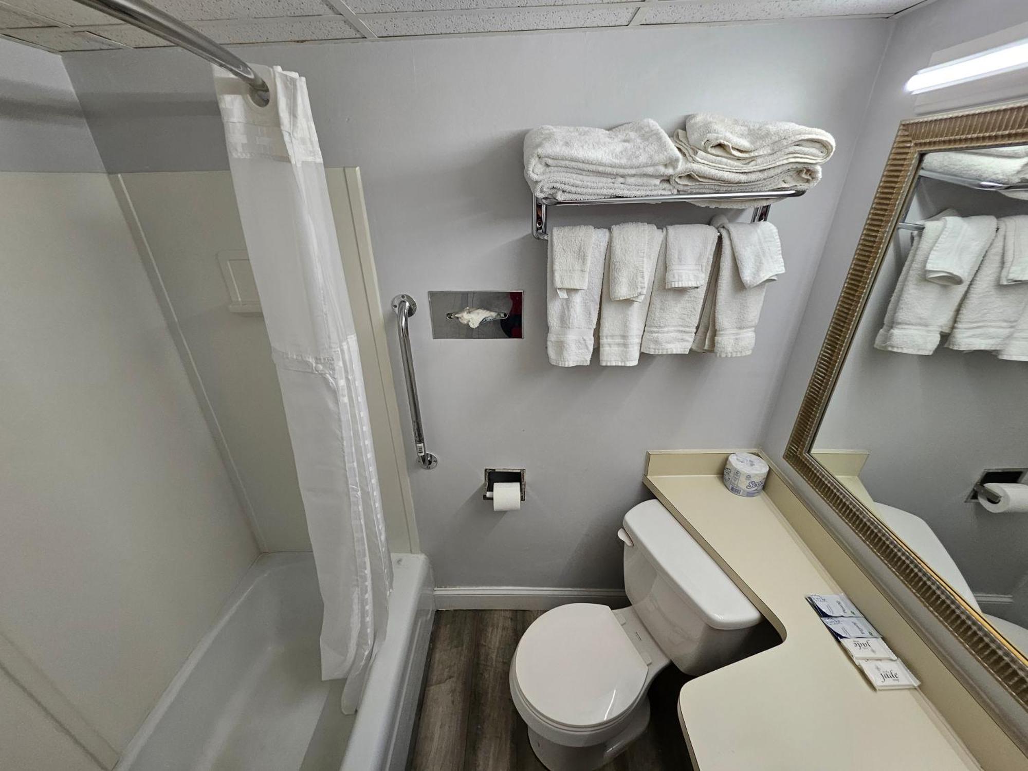 Center Street Value Inn Auburn Εξωτερικό φωτογραφία