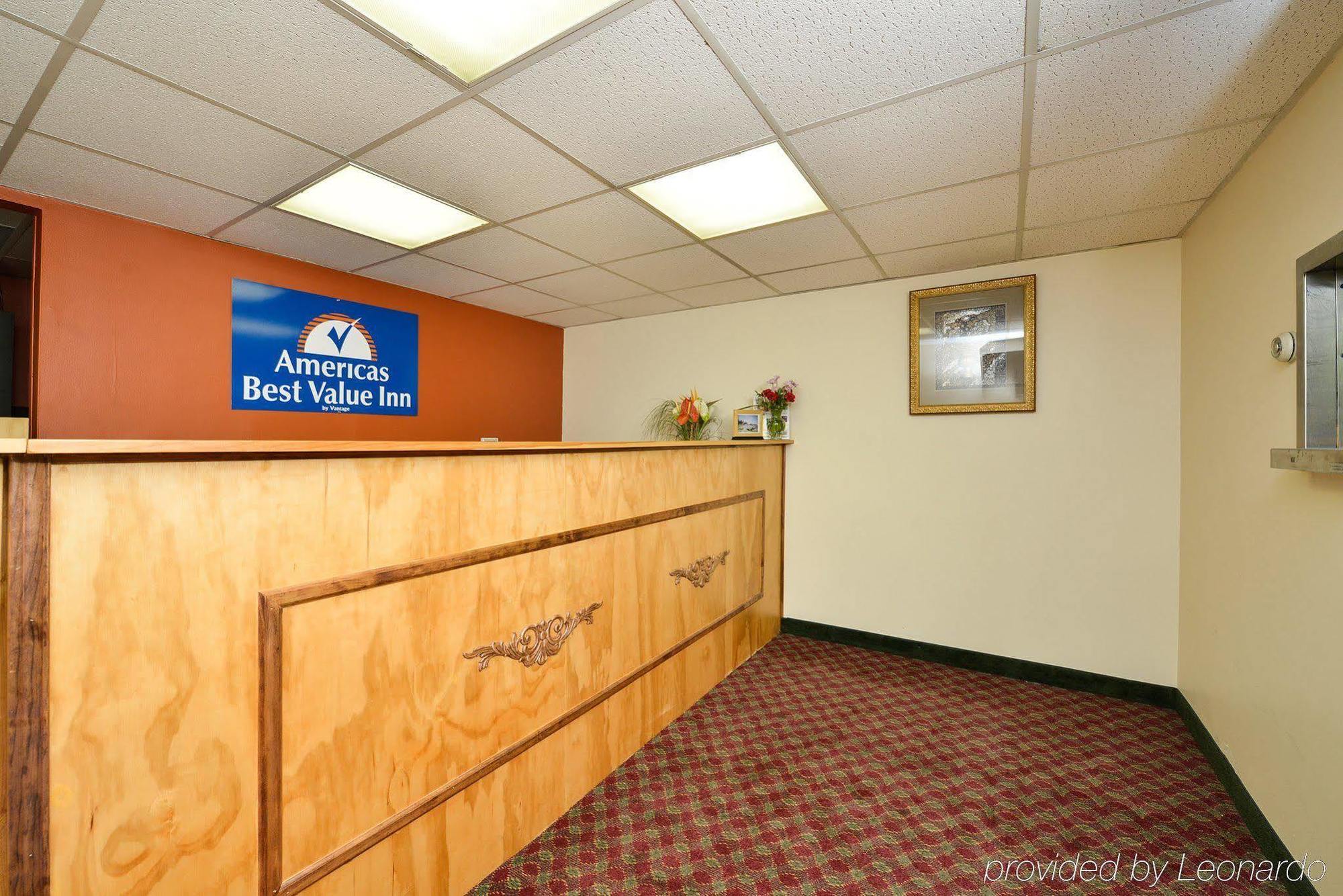 Center Street Value Inn Auburn Εξωτερικό φωτογραφία